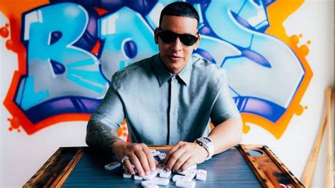 Daddy Yankee Esto Cuesta Vestir Con La Mercancía Original Del Artista