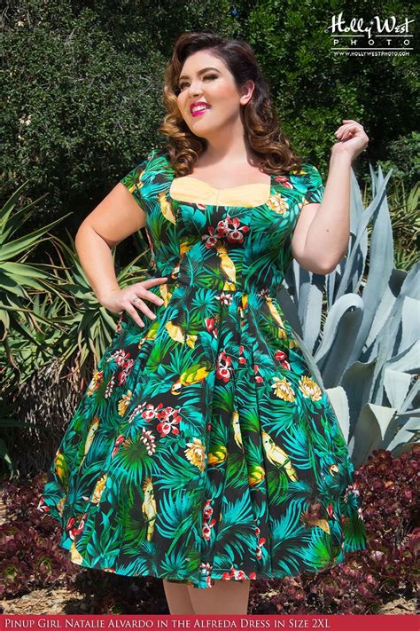 Hawaiian dress plus size - Luau Style: PlusLook.eu Collection