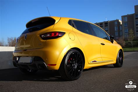 Clio RS Trophy Jaune Sirius Maniac Auto Detailing Center