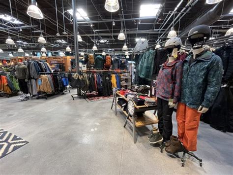 REI - Updated July 2025 - 30 Photos - 1720 Shoremeade Rd, Mount ...