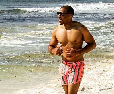 DeMarco Morgan Shirtless Media Hunk on KCBS: Gay Boyfriend?