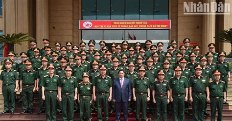 Photo Prime Minister Pham Minh Chinh Visits And Works At Army Corps