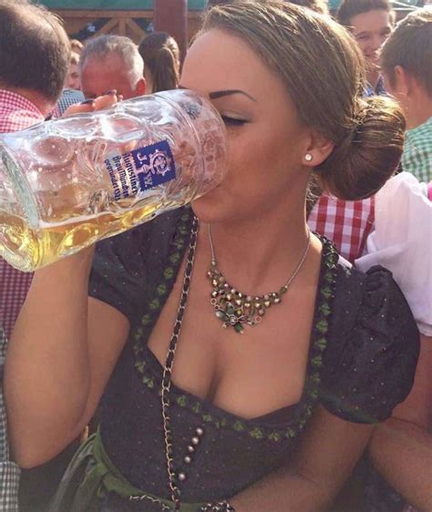 Sexy Oktoberfest Girls Pics Izispicy