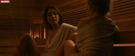 Natasha Liu Bordizzo Nue Dans The Voyeurs