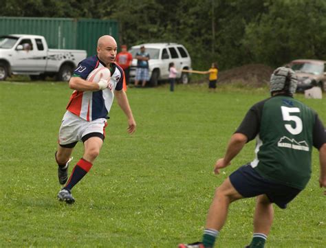 Descubre la respuesta Cuántos tacos debe tener una bota de rugby