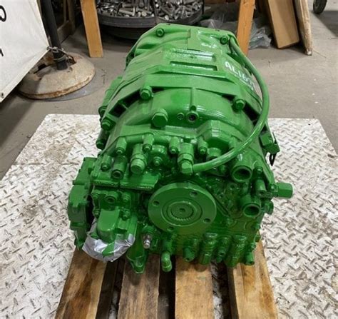 Rebuilt JOHN DEERE TRANSMISSION POWERQUAD W ELECTRONIC REVERSER