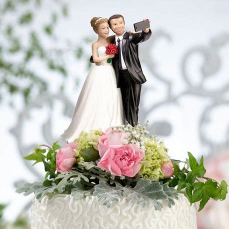 Figurine De Mariage Selfie En R Sine Pour Orner La Pi Ce Mont E