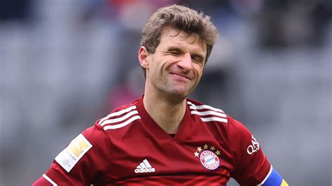 Ligue Des Champions Thomas MÜller CambriolÉ Pendant Bayern BarÇa Un