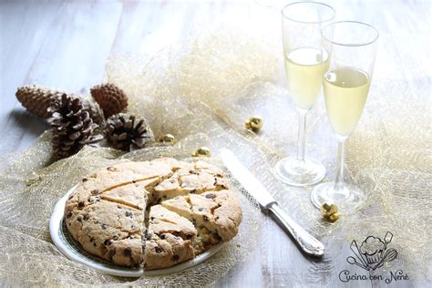 Pandolce Genovese Basso Con Gocce Di Cioccolato Senza Canditi E Uvetta