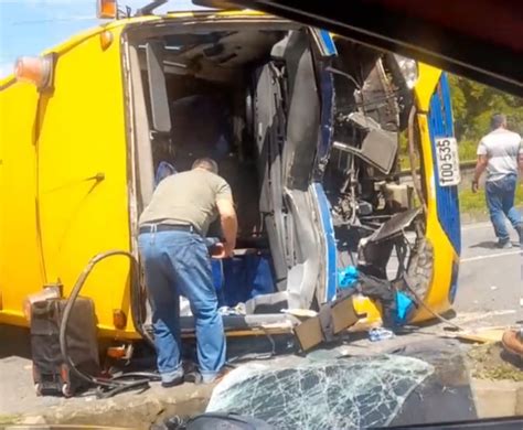 Volqueta Se Quedó Sin Frenos En La Autopista Medellín Bogotá Deja Al Menos Una Persona Muerta