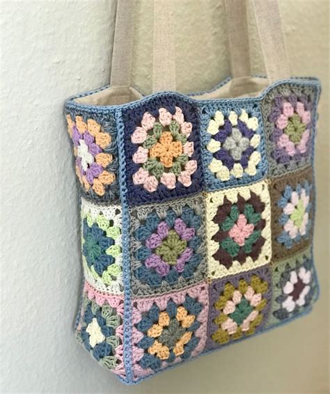 Shopper aus Granny Squares in Pastell Etsy Häkelketten Hunde pullover