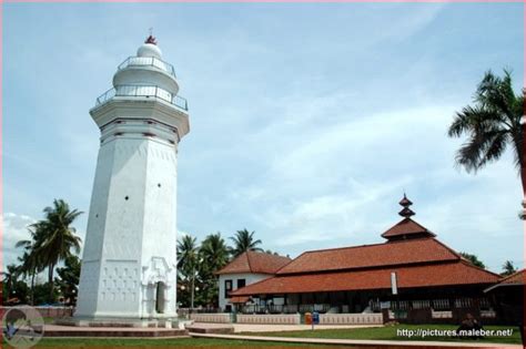 Masjid Agung Banten Dan Sepenggal Kisah Di Dalamnya Ikons Id