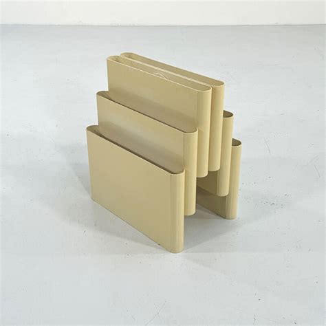 Vintage White Magazine Rack By Giotto Stoppino For Kartell 1970s