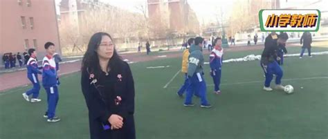 39岁女子接二胎上学被嘲像奶奶！身份被扒后，全网闭嘴了！妈妈蔡少芬贾女士