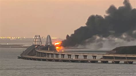 La Explosión Del Puente De Crimea Un Duro Golpe Para Putin