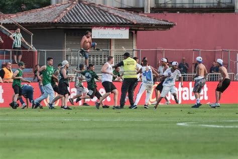 Stjd Faz Denúncia E Coritiba Pode Perder 20 Mandos De Campo