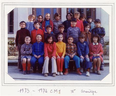 Photo De Classe Cm De Ecole Yvan Pelissier Cuxac D Aude