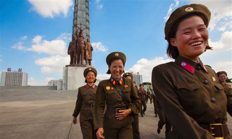 Est100 一些攝影some Photos Female North Korean Soldier 北韓女士兵