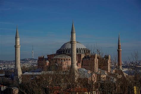 Premium Photo Hagia Sofia Mosque In Istanbul Turkey