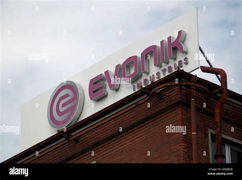 Evonik Logo Hi Res Stock Photography And Images Alamy