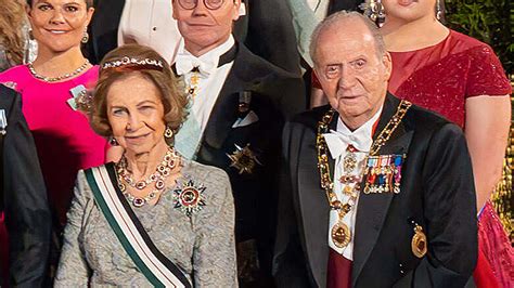 Juan Carlos I y la Reina Sofía de nuevo juntos en un retrato oficial