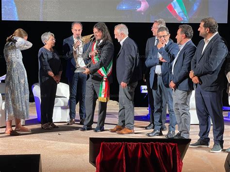 Premio Vassallo Al Sindaco Di Bacoli Josi Gerardo Della Ragione