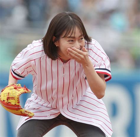 「大人の事情」元卓球・石川佳純さんヤクルト始球式ユニフォーム姿〝違和感〟「ちょっと残念」「なんで」と惜しむ声多数：「おっ！」でつながる地元密着のスポーツ応援メディア 西スポweb Otto