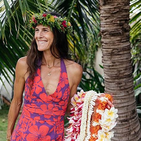 Amazon Lei Aloha Celebrating The Vibrant Flowers And Lei Of Hawai I