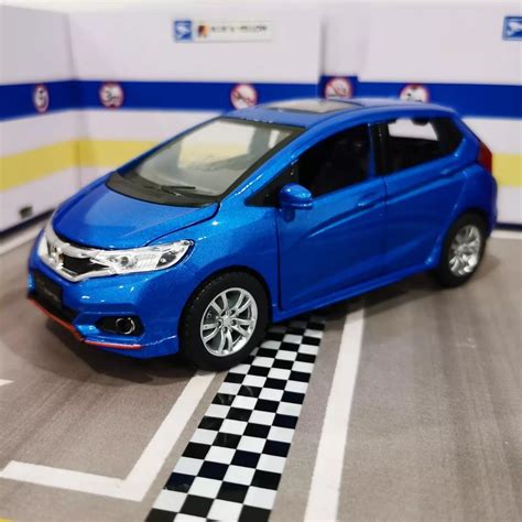 128 Honda Jazzfit Gk Diecast Scale Model Toy Car Hobbies And Toys