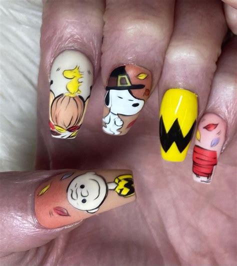 Festive Thanksgiving Nail Designs For A Stylish Holiday Look