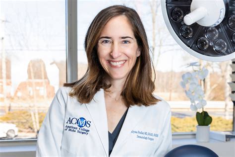 Alyssa Findley Md Faad Facms Board Certified Fellowship Trained