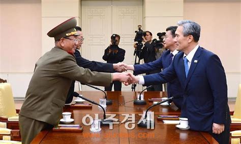 남북 고위급 접촉 접점찾기 팽팽한 신경전지뢰도발 사과 Vs 심리전방송 중단 아주경제