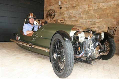 Autostadt Grenchen Der Threewheeler Bietet Oldtimer Spass Auf Drei