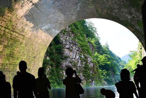 新潟県十日町の清津峡トンネルは季節によって予約が必要です！雨でも楽しめる観光スポット Iigata（イイガタ）