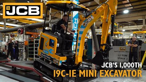 Jcbs Th C E Mini Excavator Youtube