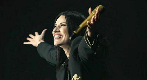 Laura Pausini Nominata Person Of The Year Ai Latin Grammy Awards Solo