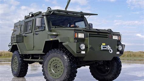 Militär Geländewagen aus aller Welt Offroader in Uniform auto motor