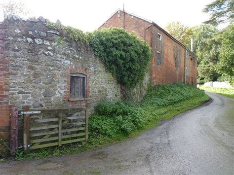 Building Near The Old Rectory Brampton Jeff Gogarty Cc By Sa