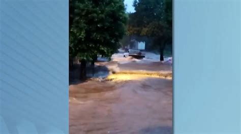 Chuva Forte Causa Transtornos Em Mirassol RecordTV Rio Preto