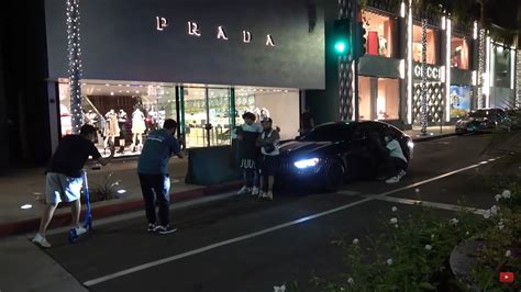 Social Media Influencers And Cool Cars The Shameless On Rodeo Drive