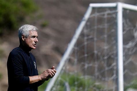 Lu S Castro Exalta Apoio Da Torcida Do Botafogo Reconhece Honestidade