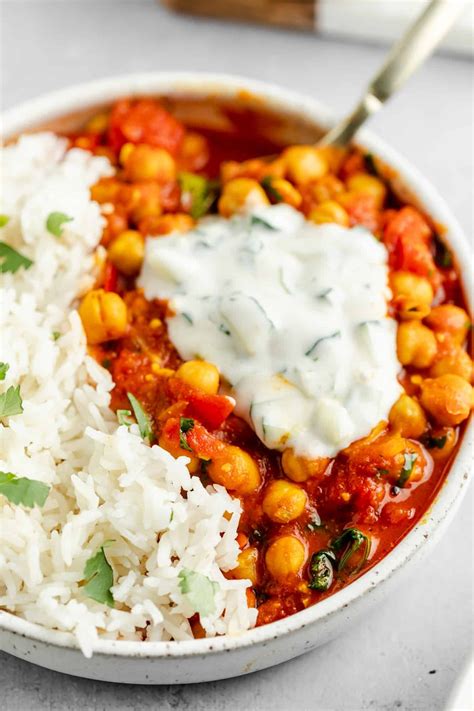 Easy Chana Masala With Raita Karinokada