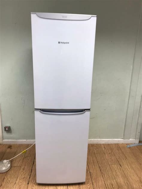 Hotpoint Future Frost Free Fridge Freezer Cm In Kirkintilloch