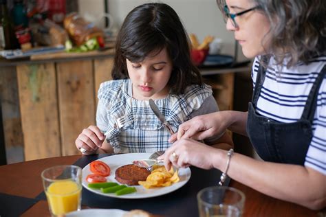 Evita obesidad en niños y adolescentes con un lunch saludable IMSS