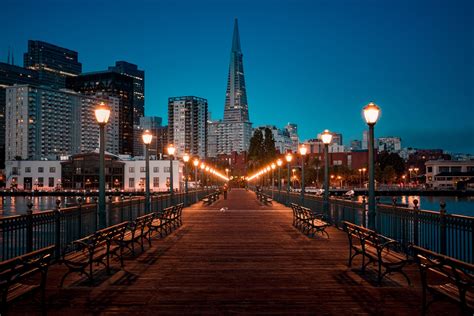 Capturing the Beauty of Pier 7 in San Francisco: Night Photography