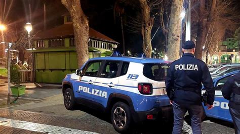 Savona Arrestati Due Rapinatori Armati Di Coltello Il Secolo XIX