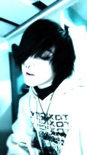 Pin on Быстрое сохранение Video in 2024 Emo video Hot emo guys Emo guys