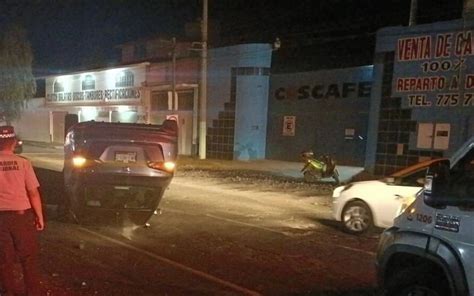 Tulancingo Vuelca automovilista sobre la México Tuxpan El Sol de