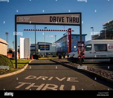 A fast food drive through Stock Photo - Alamy