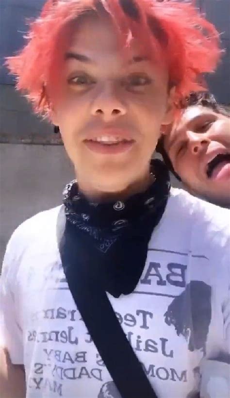 Pin On Yungblud Palaye Royale And Måneskin